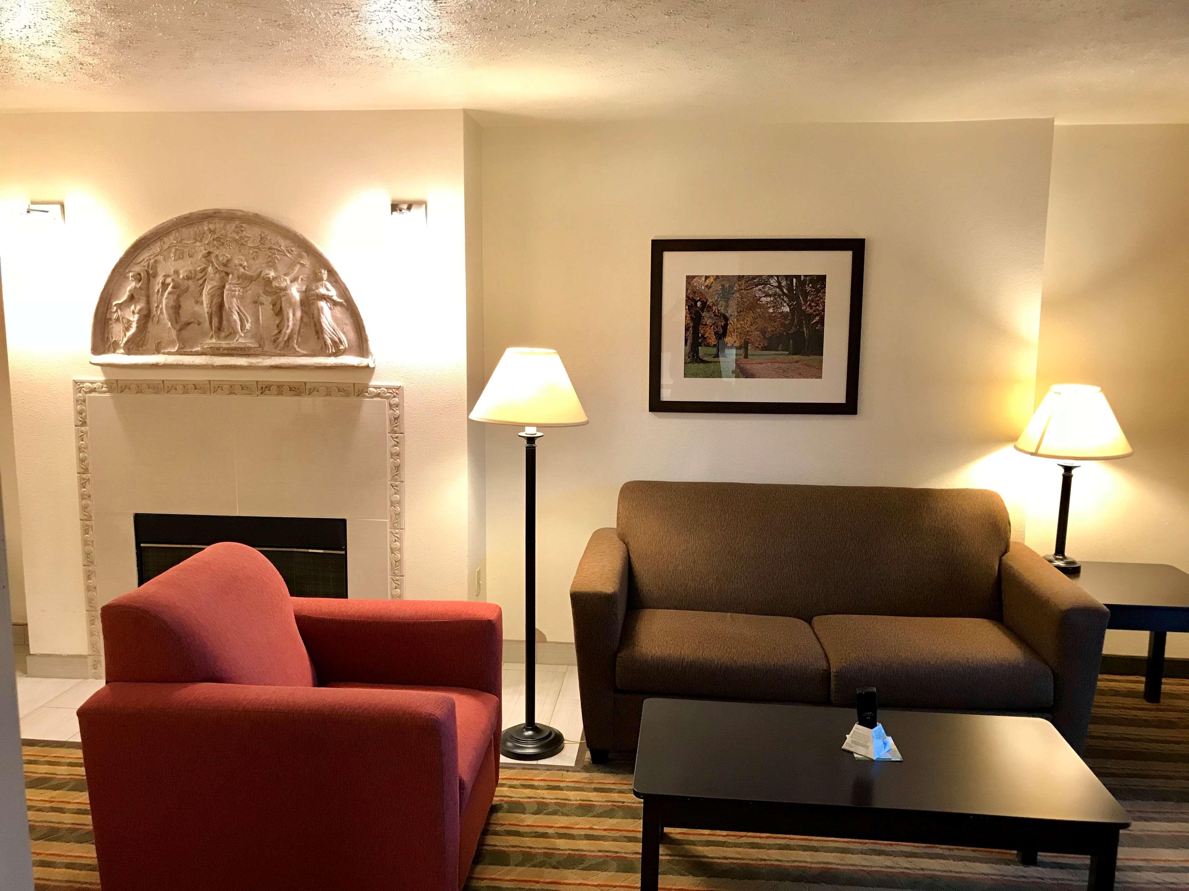 Best Western Plus Moose Jaw Esterno foto