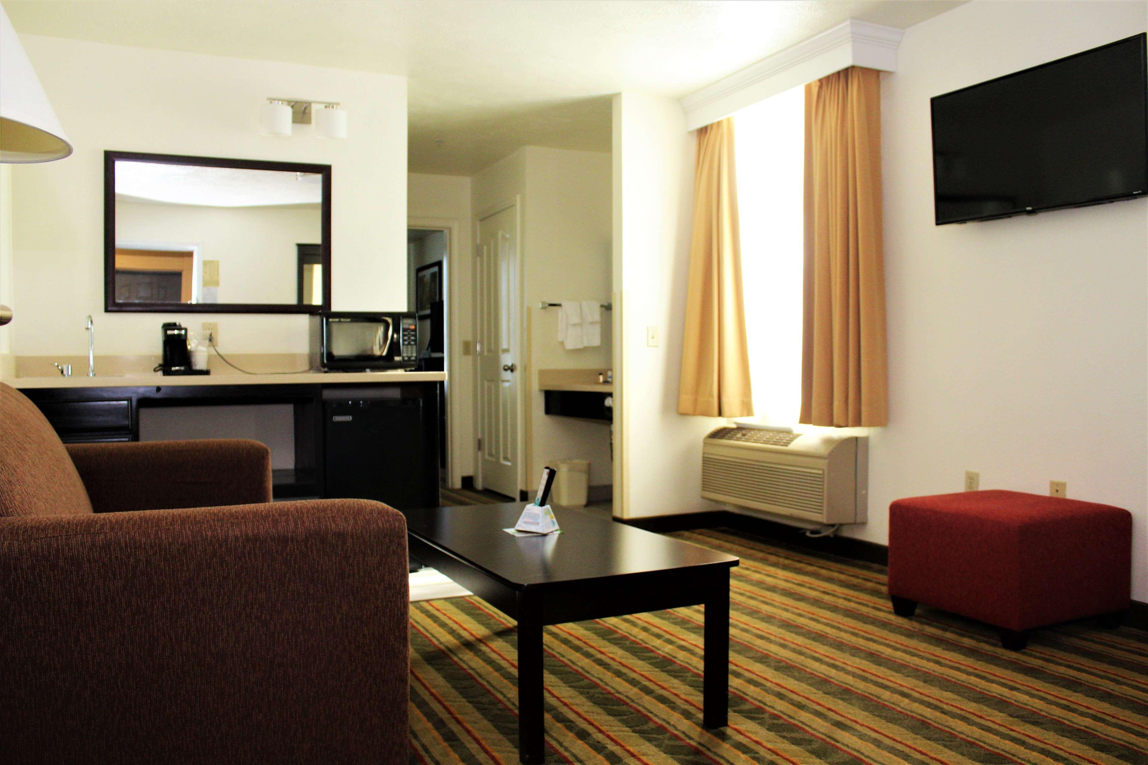 Best Western Plus Moose Jaw Esterno foto