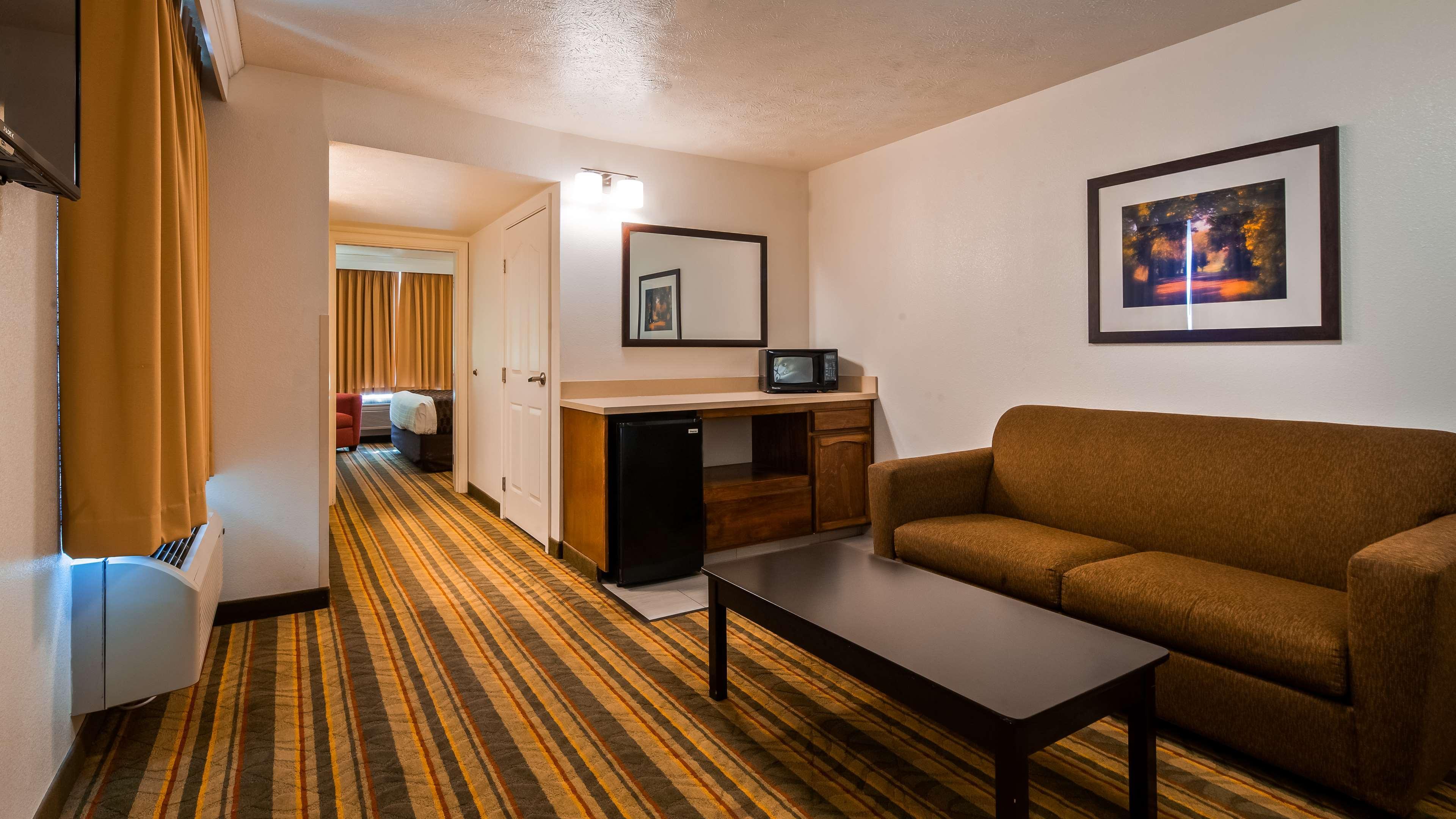Best Western Plus Moose Jaw Esterno foto