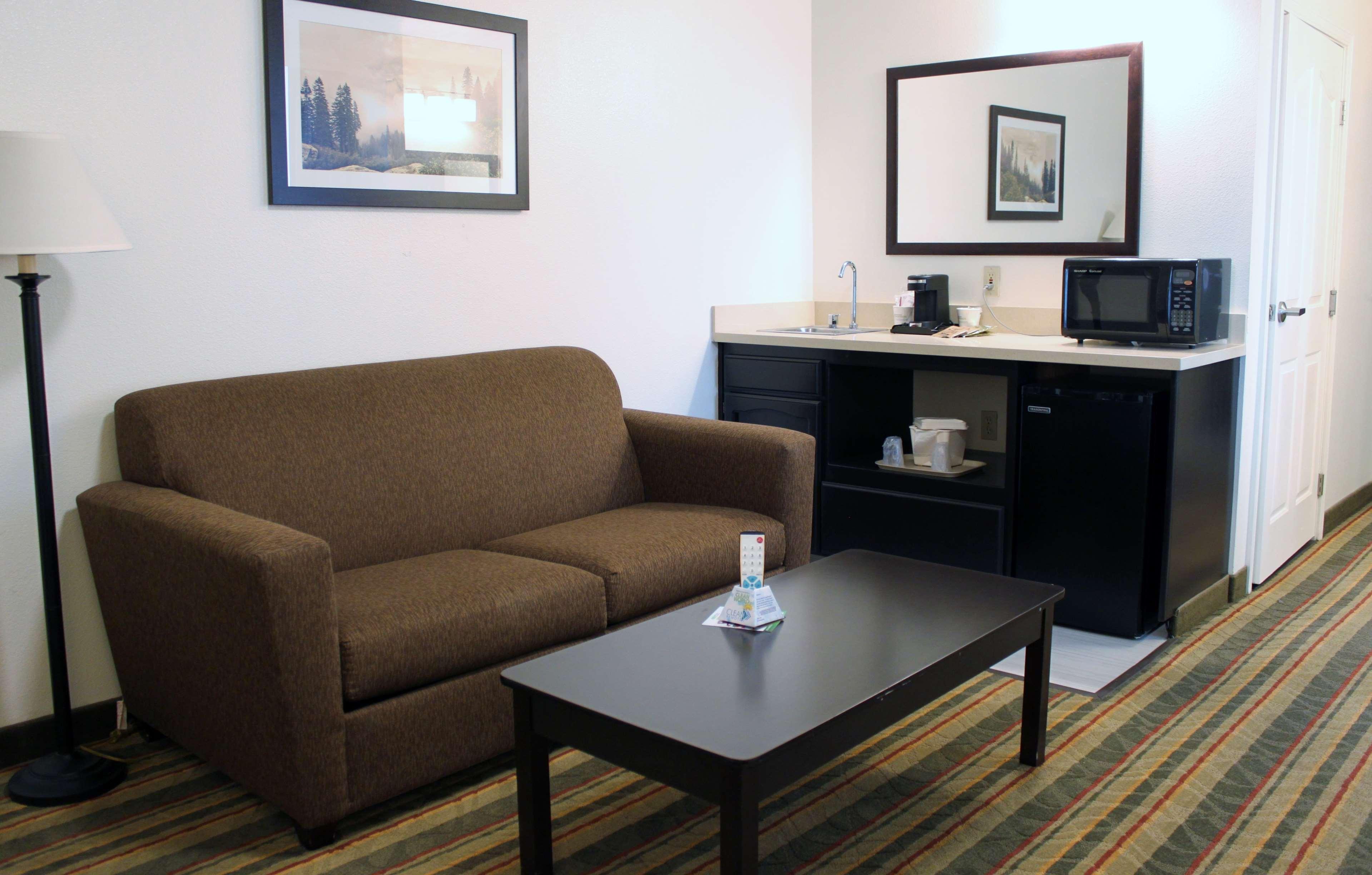 Best Western Plus Moose Jaw Esterno foto