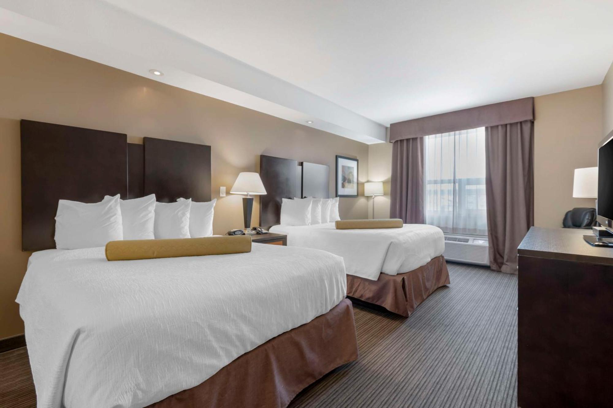 Best Western Plus Moose Jaw Esterno foto