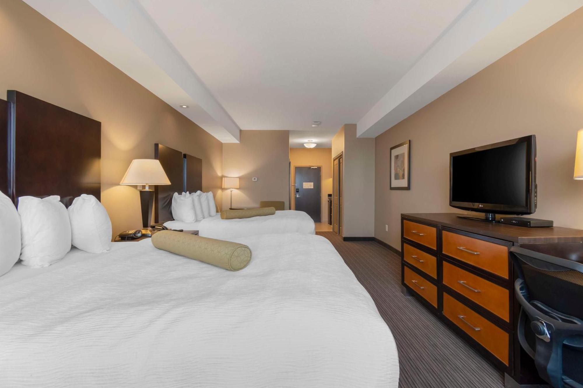 Best Western Plus Moose Jaw Esterno foto