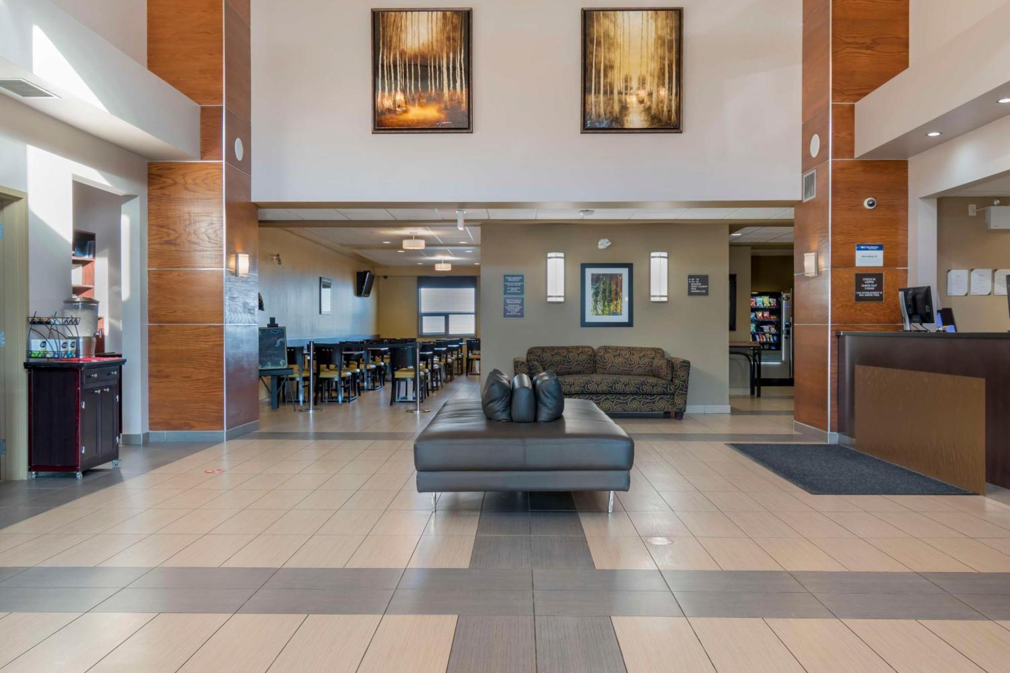 Best Western Plus Moose Jaw Esterno foto